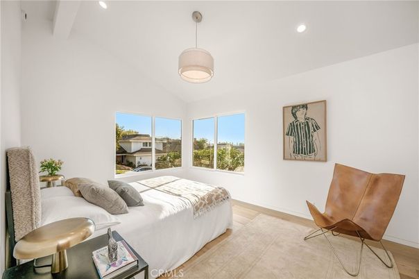 Bedroom, Interior, Pendant Lights, Recessed Lighting, Wood Texture Flooring