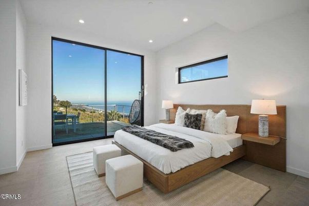 Bedroom, Interior, Recessed Lighting, Water