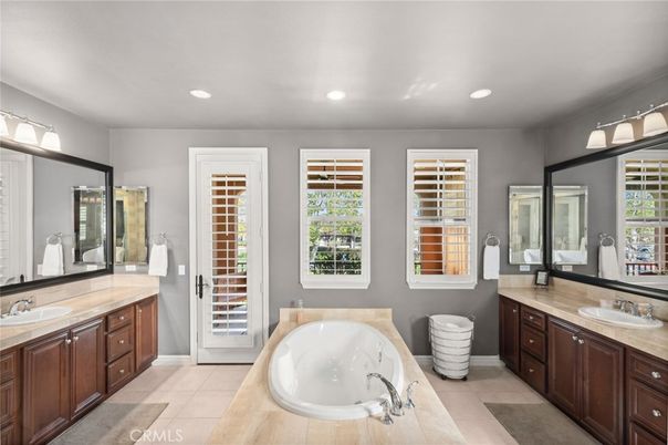 Bathroom, Dual Sink Vanities, Free Standing Baths, Interior, Recessed Lighting