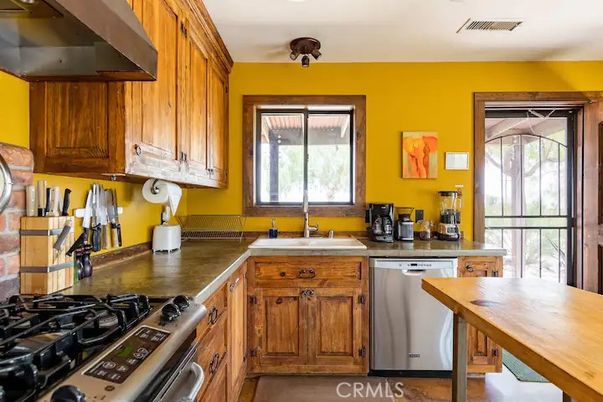Interior, Kitchen, Stainless Steel Appliances