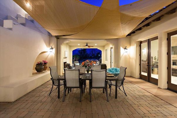 Dining room, Interior, Recessed Lighting