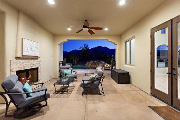 Fireplace, Interior, Living room, Recessed Lighting