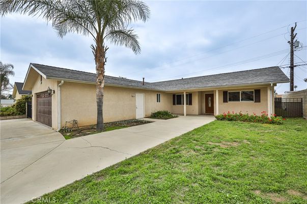 Attached, Backyard, Exterior, Facade, Ranch