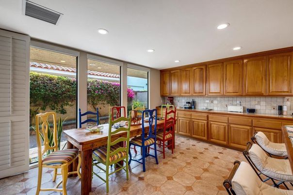 Dining room, Interior, Kitchen, Recessed Lighting
