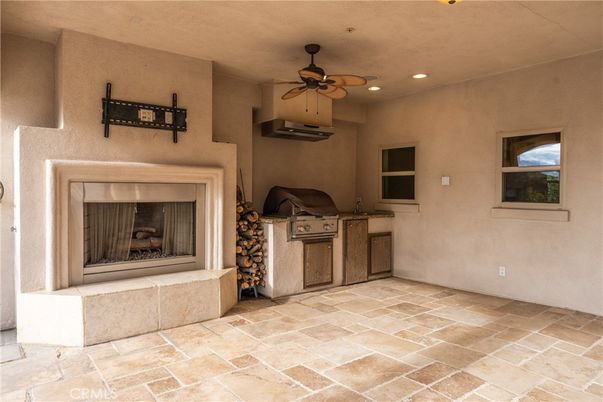 Fireplace, Interior, Recessed Lighting