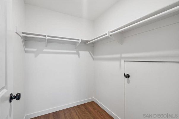 Interior, Walk-in Closets, Wood Texture Flooring
