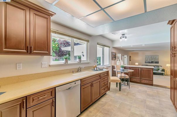Dining room, Interior, Kitchen, Recessed Lighting