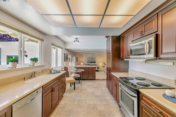 Interior, Kitchen, Recessed Lighting