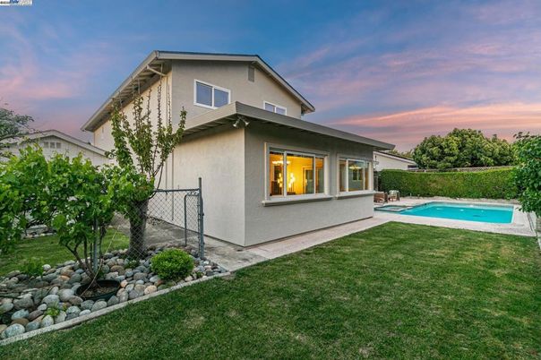 Backyard, Exterior, Pool