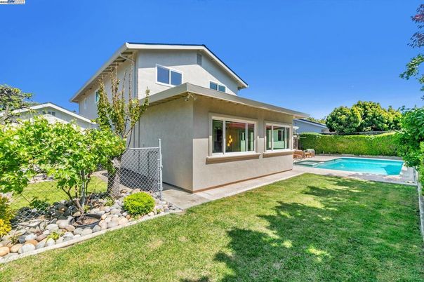 Backyard, Exterior, Pool