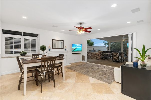 Dining room, Interior, Recessed Lighting