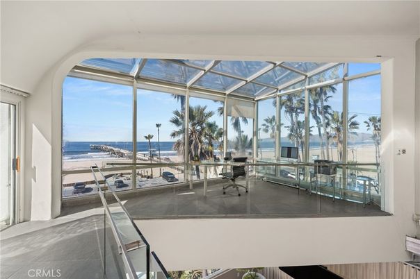 Glass Ceilings, Interior, Sun Room, Water