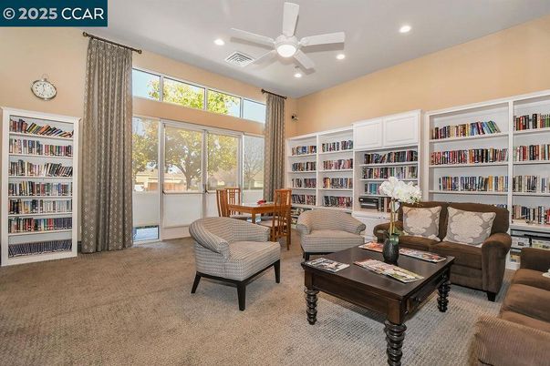 Dining room, Interior, Living room, Recessed Lighting