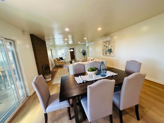 Dining room, Interior, Living room, Recessed Lighting, Wood Texture Flooring