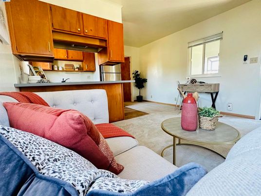Interior, Kitchen, Living room, Stainless Steel Appliances