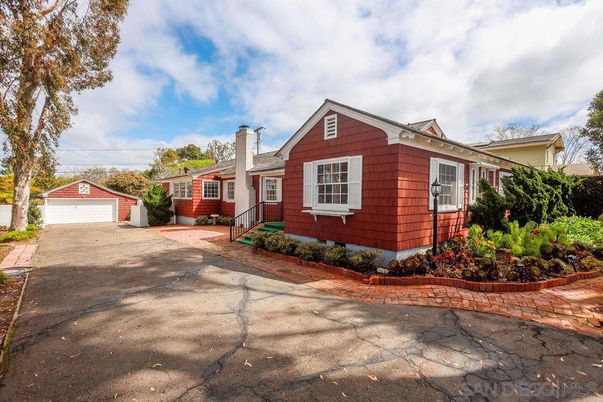 Detached Garage, Exterior