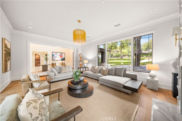 Interior, Living room, Pendant Lights, Recessed Lighting, Wood Texture Flooring