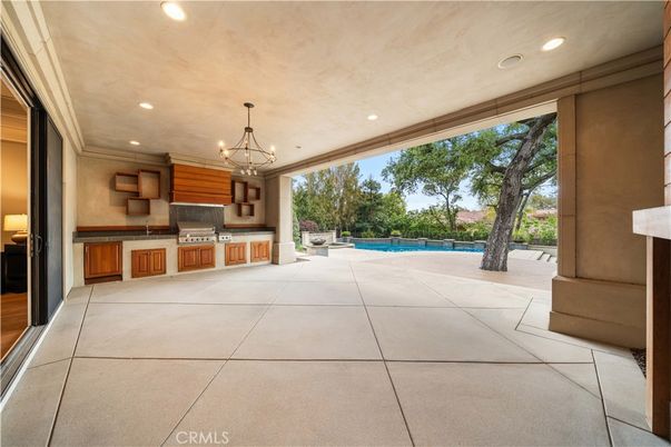 Interior, Kitchen, Pendant Lights, Pool, Recessed Lighting