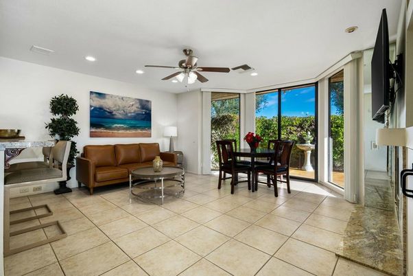 Dining room, Interior, Living room, Recessed Lighting