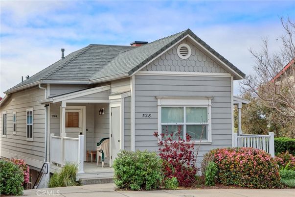 Exterior, Facade, American Craftsman