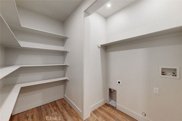 Interior, Recessed Lighting, Walk-in Closets, Wood Texture Flooring