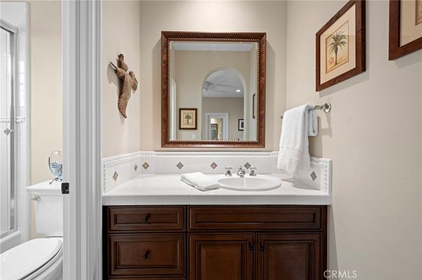 Bathroom, Interior, Tile Countertops