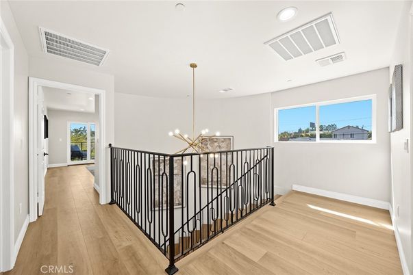 Interior, Pendant Lights, Recessed Lighting, Wood Texture Flooring