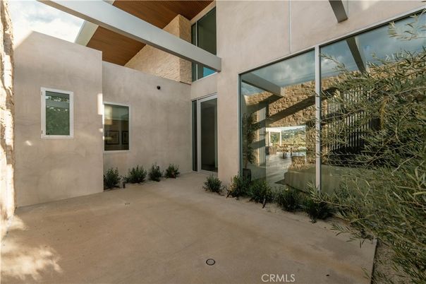 Exterior, Water