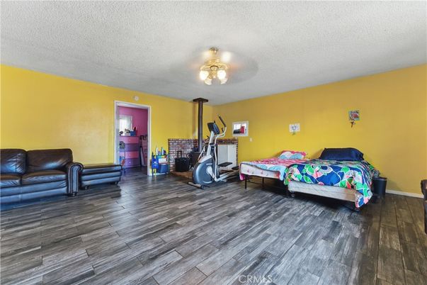 Bedroom, Fitness Equipment, Interior, Wood Texture Flooring