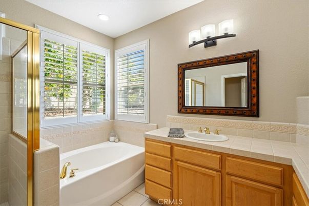 Bathroom, Interior, Recessed Lighting, Tile Countertops