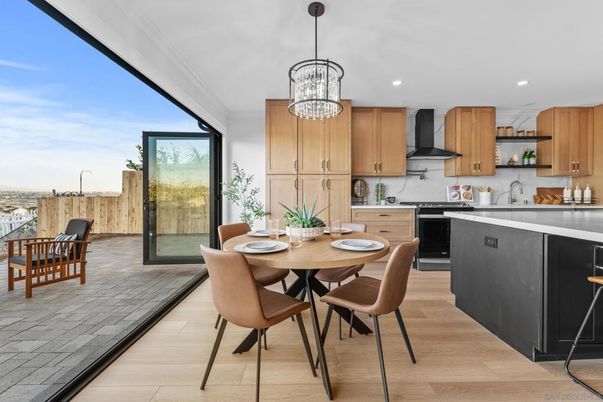 Chandelier, Dining room, Interior, Kitchen, Pendant Lights, Recessed Lighting, Wood Texture Flooring