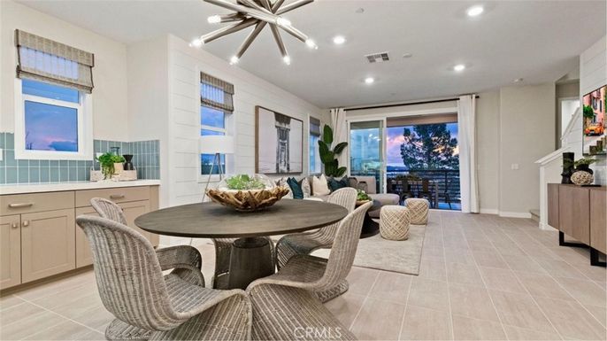 Dining room, Interior, Living room, Pendant Lights, Recessed Lighting