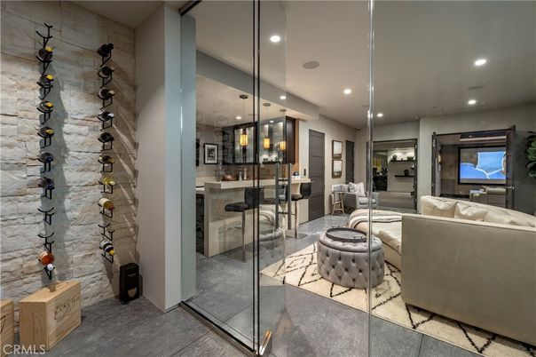 Interior, Living room, Pendant Lights, Recessed Lighting, Wine Storage