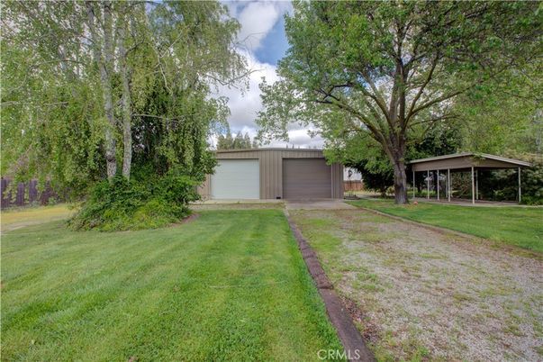Backyard, Detached Garage, Exterior