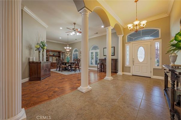 Chandelier, Dining room, Interior, Recessed Lighting, Wood Texture Flooring