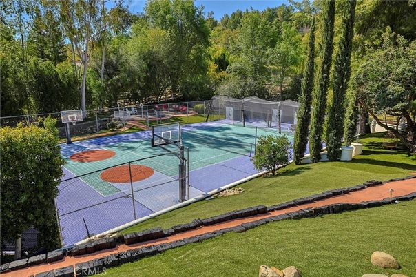 Exterior, Tennis Courts