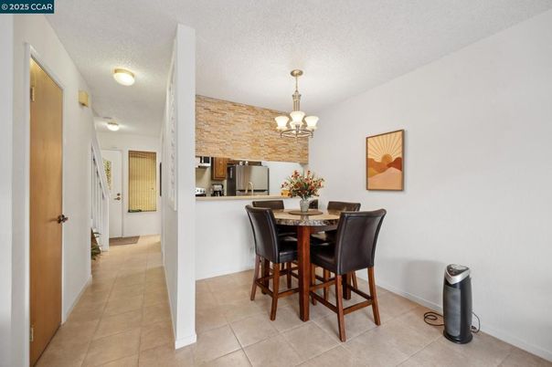 Chandelier, Dining room, Interior, Kitchen, Stone Walls