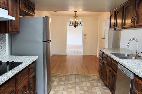 Chandelier, Interior, Kitchen, Wood Texture Flooring