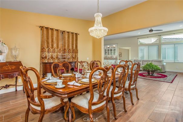 Chandelier, Dining room, Interior, Recessed Lighting, Wood Texture Flooring