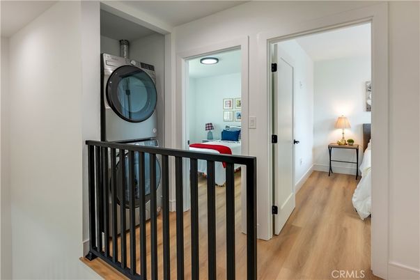 Interior, Utility Closets, Washer, Wood Texture Flooring
