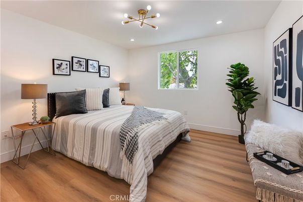 Bedroom, Interior, Pendant Lights, Recessed Lighting, Wood Texture Flooring