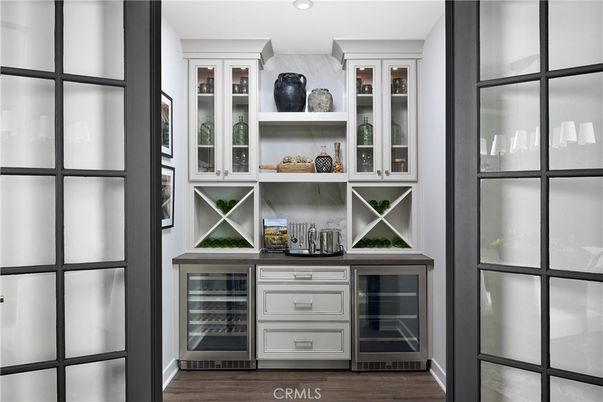 Interior, Recessed Lighting, Wood Texture Flooring