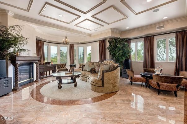 Chandelier, Fireplace, Interior, Living room, Recessed Lighting