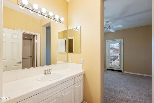 Bathroom, Interior, Tile Countertops