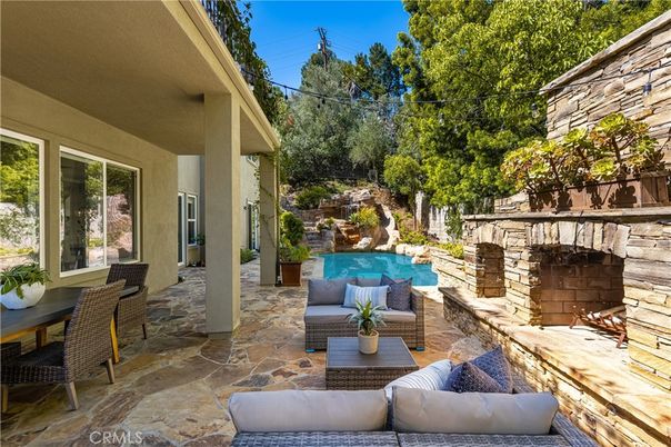 Exterior, Fireplace, Pool