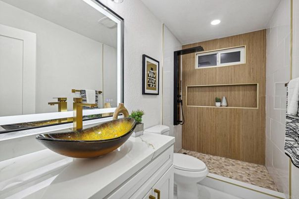 Bathroom, Interior, Recessed Lighting