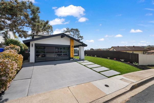 Backyard, Detached Garage, Exterior