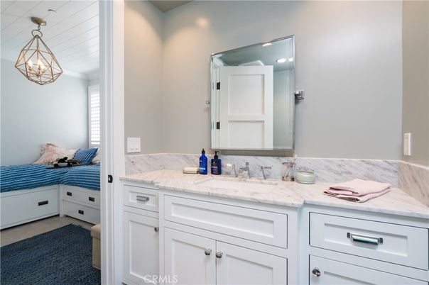 Bathroom, Interior, Pendant Lights, Recessed Lighting