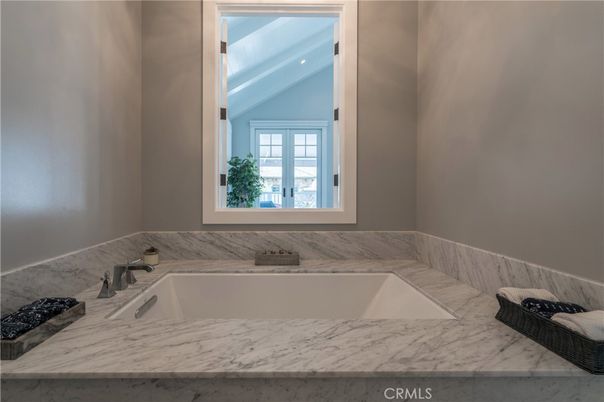 Bathroom, Interior, Marble, Recessed Lighting