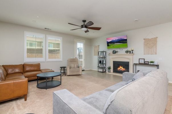 Fireplace, Interior, Living room, Recessed Lighting